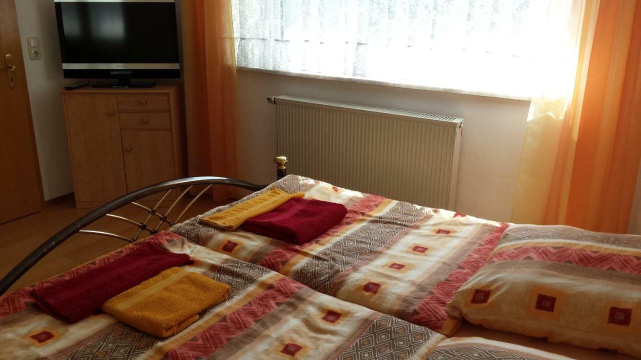 Ferienwohnung Baur Tussenhausen Bagian luar foto