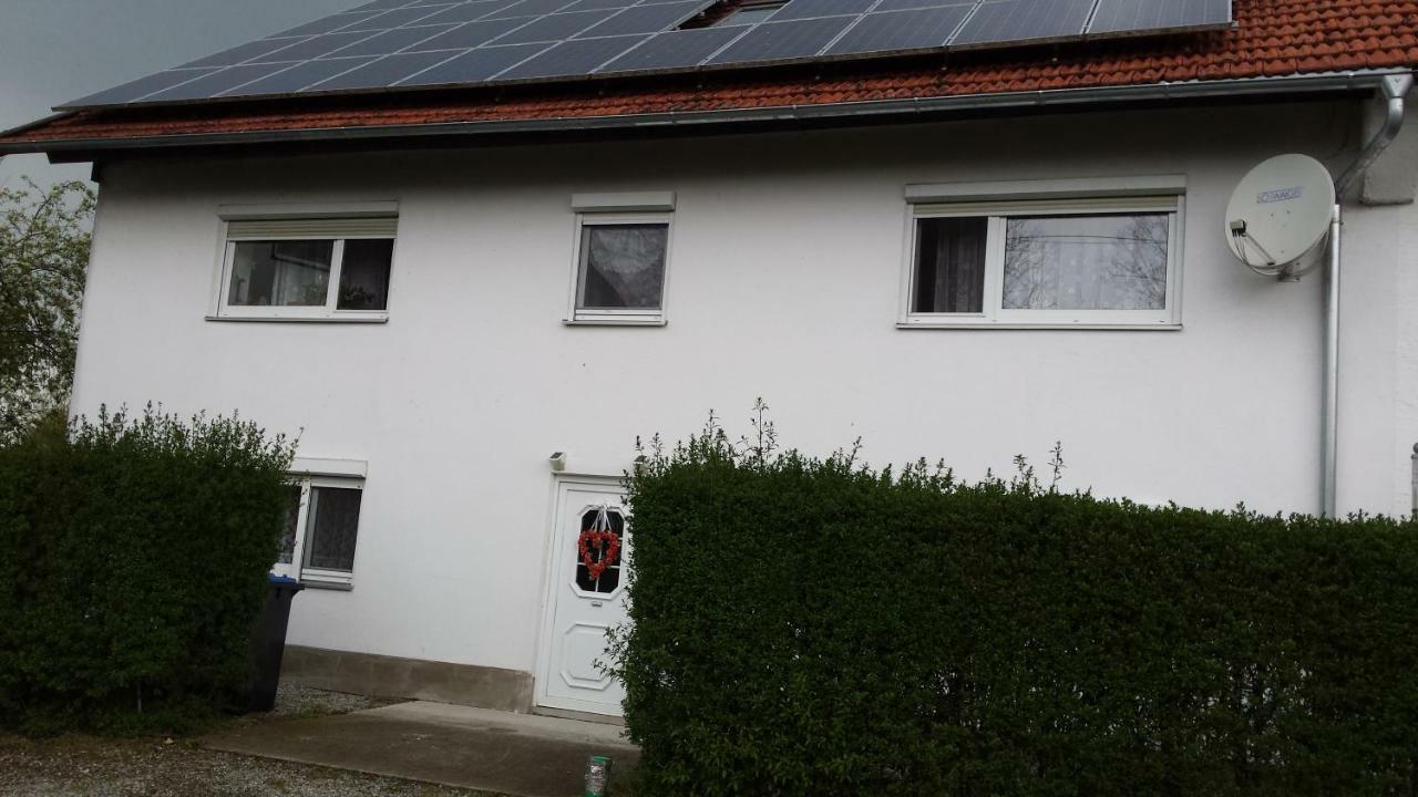 Ferienwohnung Baur Tussenhausen Bagian luar foto